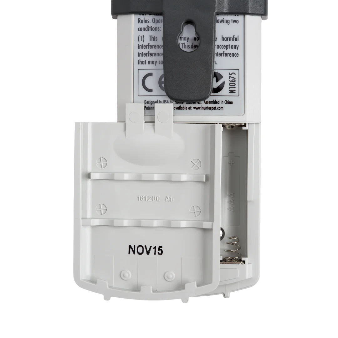 ROAM Remote handheld transmitter only, 4 x AAA batteries included - Image 1